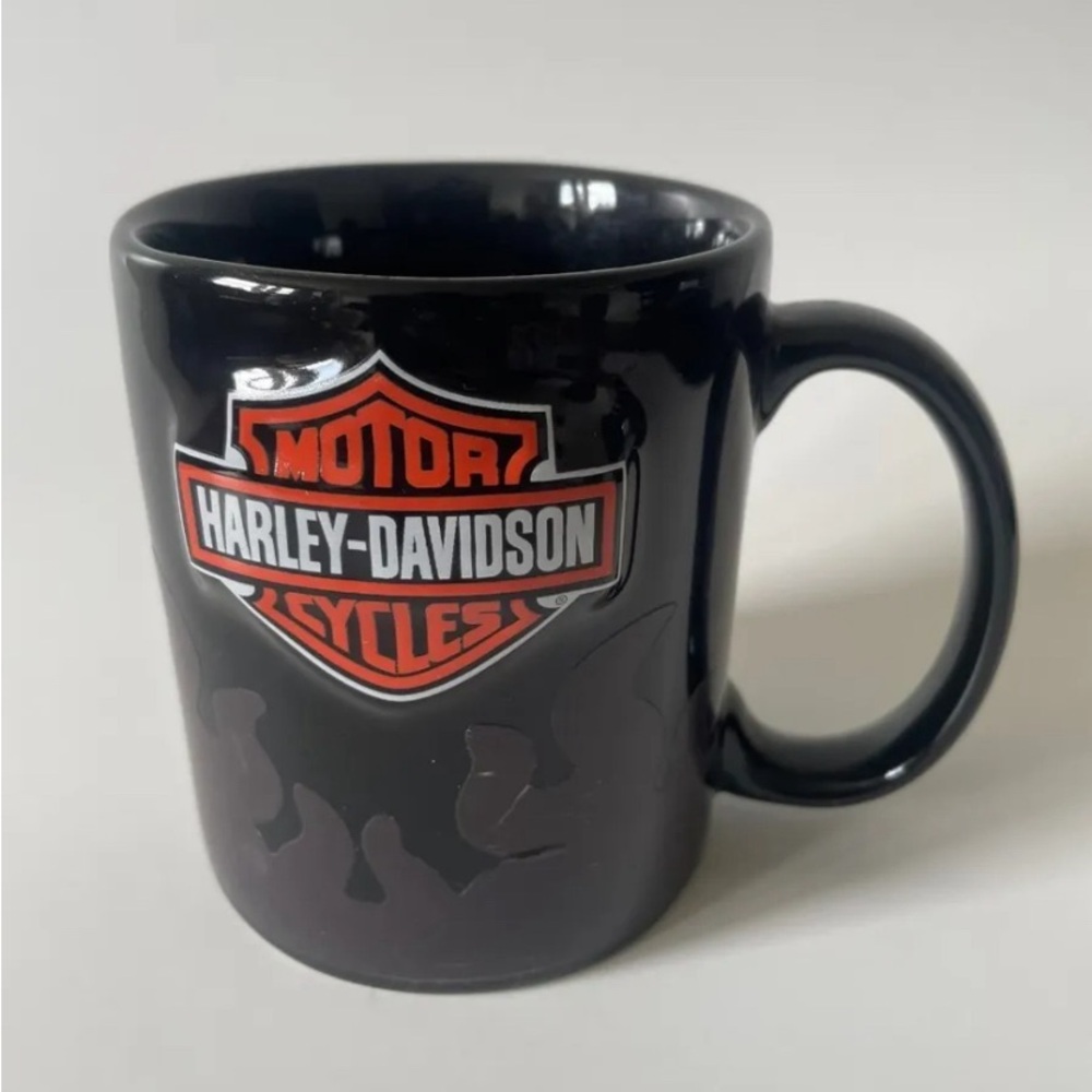FLAMES ARE HEAT ACTIVATED HD Bar Shield Raised Black Ceramic Mug  🔥 BNIB